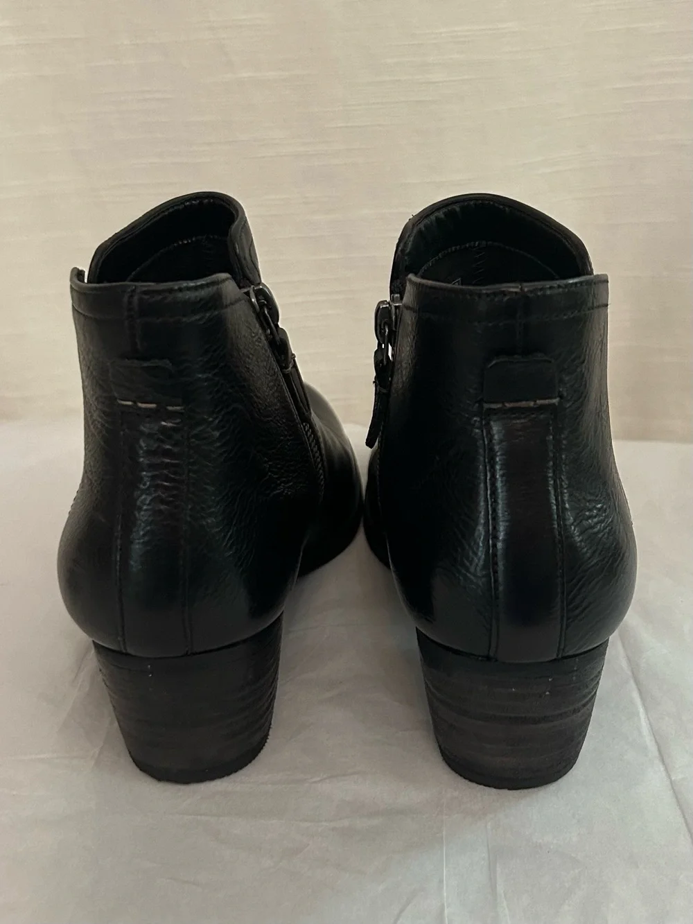 Clarks classic black